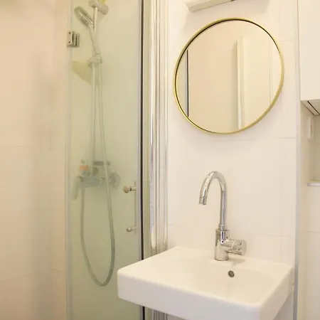 Nice apt in Gambetta *